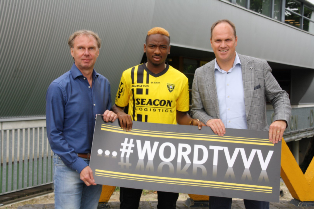 (Photo Confirmation) Arsenal Loan Out Nigerian Wonderkid Nwakali To VVV Venlo